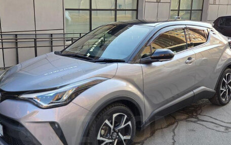 Toyota C-HR I рестайлинг, 2020 год, 2 200 000 рублей, 10 фотография