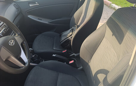 Hyundai Solaris II рестайлинг, 2014 год, 680 000 рублей, 8 фотография