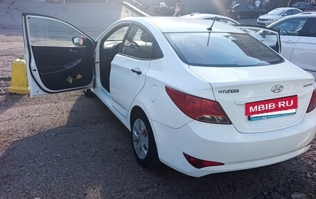 Hyundai Solaris II рестайлинг, 2014 год, 680 000 рублей, 2 фотография
