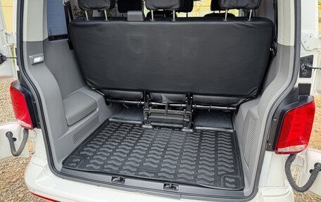 Volkswagen Caravelle T6 рестайлинг, 2020 год, 4 290 000 рублей, 21 фотография