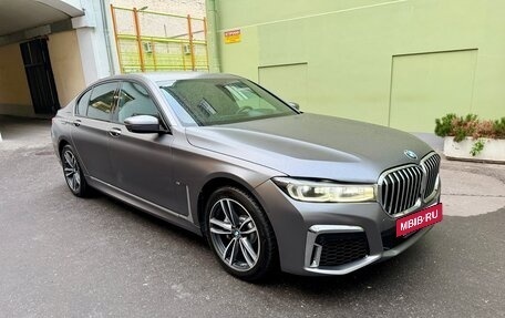 BMW 7 серия, 2017 год, 5 950 000 рублей, 2 фотография
