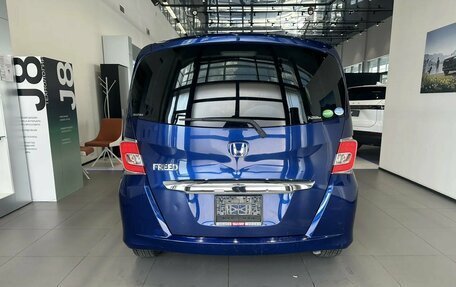 Honda Freed I, 2014 год, 1 050 000 рублей, 6 фотография
