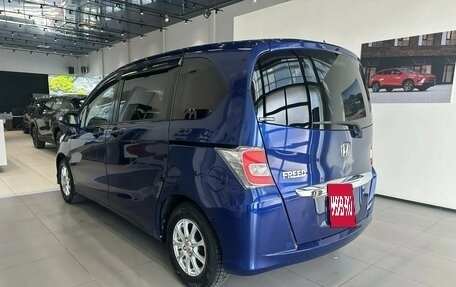 Honda Freed I, 2014 год, 1 050 000 рублей, 7 фотография