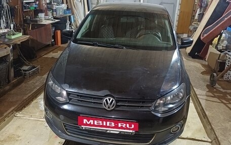 Volkswagen Polo VI (EU Market), 2011 год, 450 000 рублей, 3 фотография