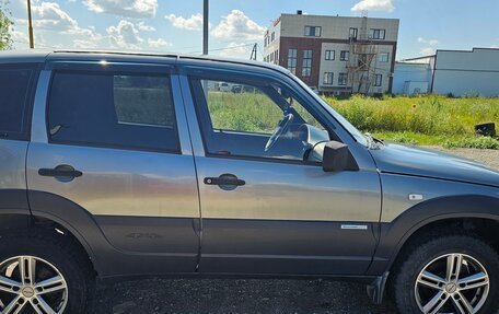 Chevrolet Niva I рестайлинг, 2011 год, 380 000 рублей, 9 фотография