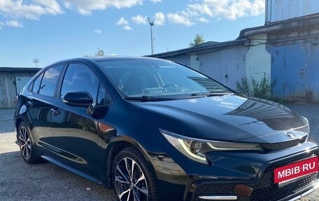 Toyota Corolla, 2021 год, 2 300 000 рублей, 2 фотография