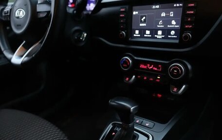 KIA Rio IV, 2018 год, 1 250 000 рублей, 6 фотография