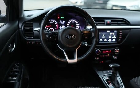 KIA Rio IV, 2018 год, 1 250 000 рублей, 5 фотография