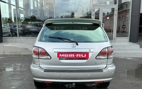 Lexus RX IV рестайлинг, 2002 год, 800 000 рублей, 4 фотография