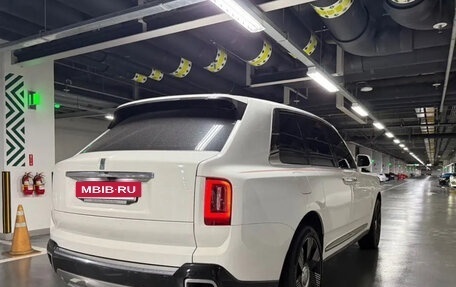Rolls-Royce Cullinan, 2025 год, 62 700 000 рублей, 4 фотография