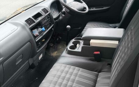 Mazda Bongo IV, 2017 год, 1 450 000 рублей, 3 фотография