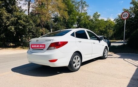 Hyundai Solaris II рестайлинг, 2011 год, 710 000 рублей, 2 фотография