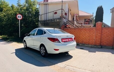 Hyundai Solaris II рестайлинг, 2011 год, 710 000 рублей, 10 фотография