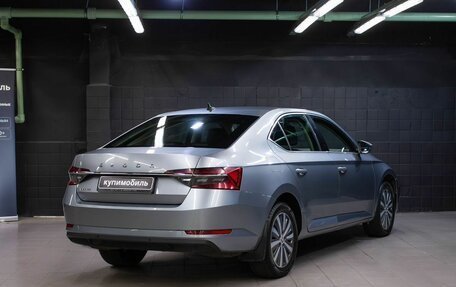 Skoda Superb III рестайлинг, 2021 год, 1 998 000 рублей, 4 фотография