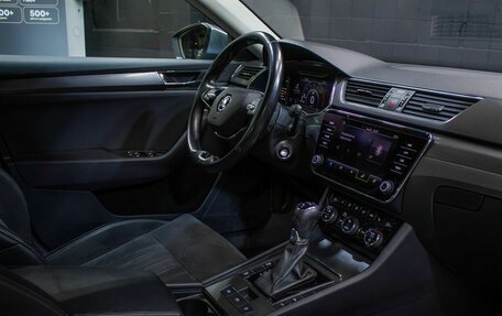 Skoda Superb III рестайлинг, 2021 год, 1 998 000 рублей, 12 фотография