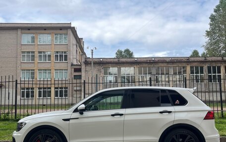 Volkswagen Tiguan II, 2019 год, 3 280 000 рублей, 1 фотография