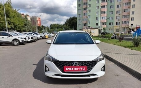 Hyundai Solaris II рестайлинг, 2020 год, 1 310 000 рублей, 3 фотография