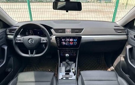 Skoda Superb III рестайлинг, 2023 год, 2 058 000 рублей, 7 фотография