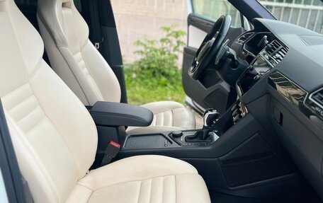 Volkswagen Tiguan II, 2019 год, 3 280 000 рублей, 11 фотография