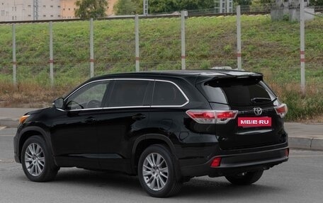Toyota Highlander III, 2014 год, 2 800 000 рублей, 4 фотография