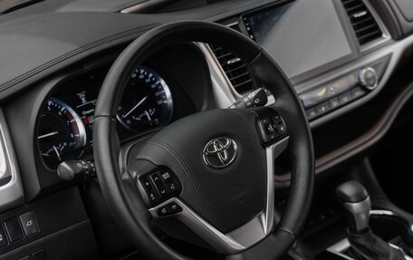 Toyota Highlander III, 2014 год, 2 800 000 рублей, 13 фотография