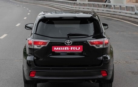 Toyota Highlander III, 2014 год, 2 800 000 рублей, 5 фотография