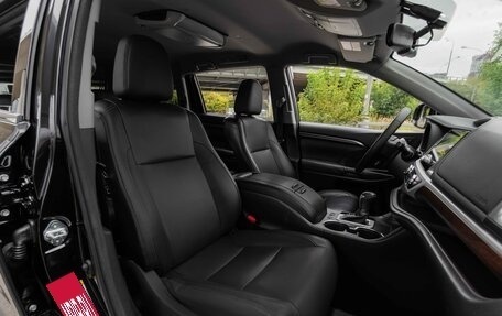 Toyota Highlander III, 2014 год, 2 800 000 рублей, 19 фотография