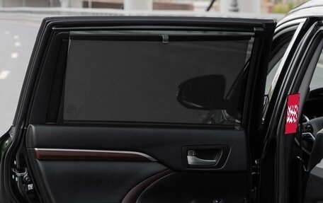 Toyota Highlander III, 2014 год, 2 800 000 рублей, 28 фотография