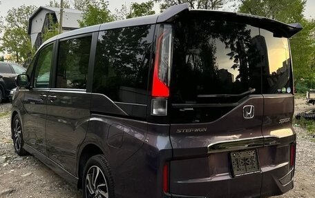 Honda Stepwgn IV, 2021 год, 1 930 000 рублей, 5 фотография