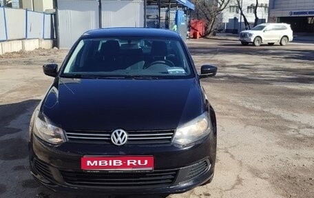 Volkswagen Polo VI (EU Market), 2012 год, 400 000 рублей, 1 фотография