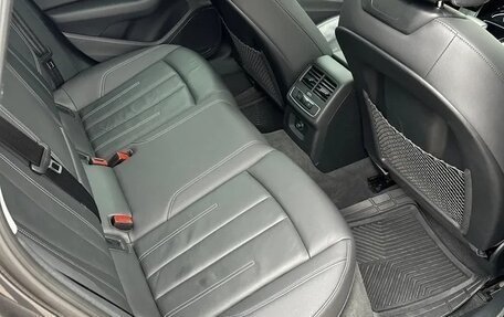 Audi A4, 2019 год, 2 220 000 рублей, 6 фотография