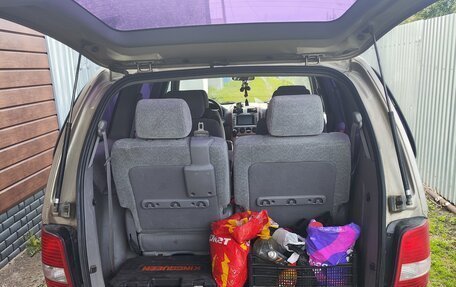 KIA Carnival III, 2004 год, 370 000 рублей, 2 фотография