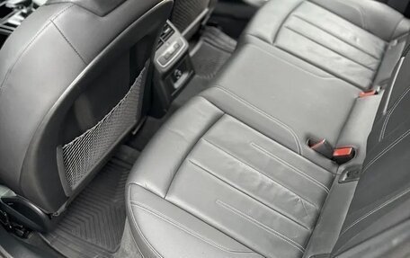 Audi A4, 2019 год, 2 220 000 рублей, 5 фотография