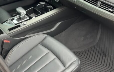 Audi A4, 2019 год, 2 220 000 рублей, 7 фотография