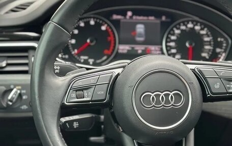 Audi A4, 2019 год, 2 220 000 рублей, 8 фотография