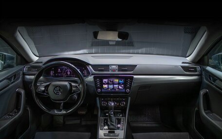 Skoda Superb III рестайлинг, 2021 год, 1 998 000 рублей, 10 фотография
