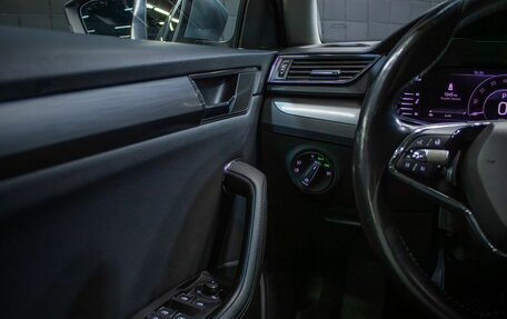 Skoda Superb III рестайлинг, 2021 год, 1 998 000 рублей, 13 фотография
