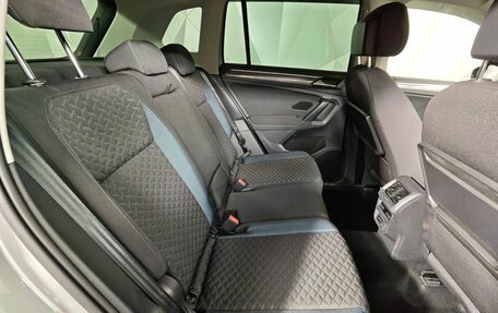 Volkswagen Tiguan II, 2019 год, 2 575 000 рублей, 16 фотография