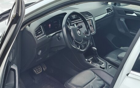 Volkswagen Tiguan II, 2019 год, 2 900 000 рублей, 5 фотография