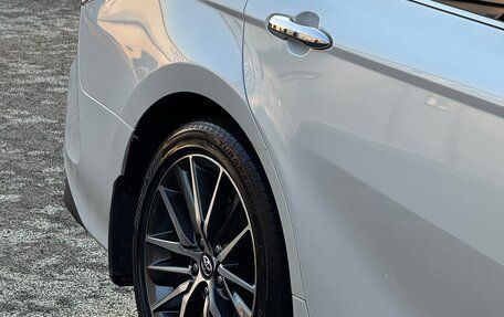 Toyota Camry, 2022 год, 2 750 000 рублей, 5 фотография