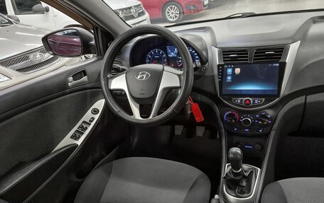 Hyundai Solaris II рестайлинг, 2011 год, 529 000 рублей, 10 фотография