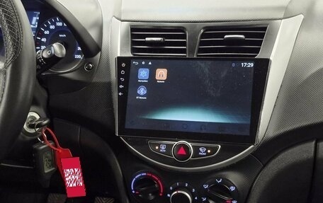 Hyundai Solaris II рестайлинг, 2011 год, 529 000 рублей, 12 фотография