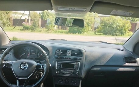 Volkswagen Polo VI (EU Market), 2015 год, 900 000 рублей, 7 фотография