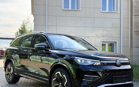 Volkswagen Tiguan, 2024 год, 6 500 000 рублей, 8 фотография