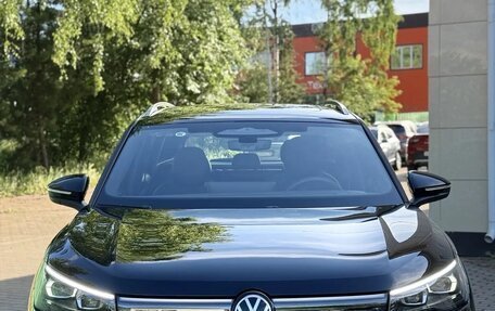 Volkswagen Tiguan, 2024 год, 6 500 000 рублей, 9 фотография