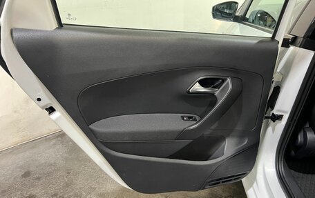 Volkswagen Polo VI (EU Market), 2020 год, 1 200 000 рублей, 18 фотография