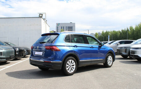 Volkswagen Tiguan II, 2021 год, 2 100 000 рублей, 4 фотография