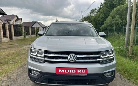 Volkswagen Teramont I, 2018 год, 2 600 000 рублей, 2 фотография