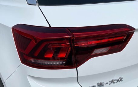 Volkswagen T-Roc I, 2022 год, 1 625 000 рублей, 21 фотография
