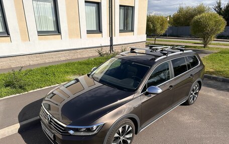 Volkswagen Passat B8 рестайлинг, 2017 год, 2 400 000 рублей, 8 фотография